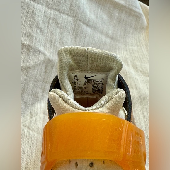 Nike Air Huacrache - Tortoise Shell - Picture 4 of 8